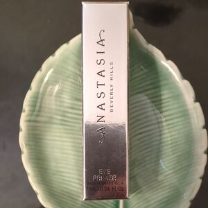 Eye Primer